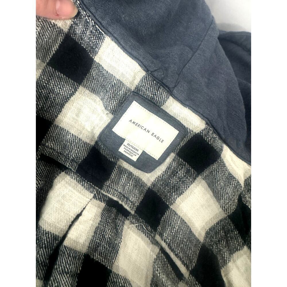 American Eagle Y2K Cropped, Hooded Distressed Flannel Top XL - Picture 6 of 8